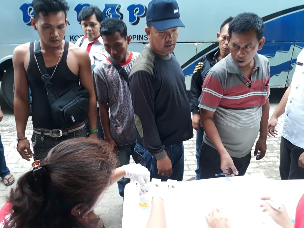 BNNK Bersama Satresnarkoba Polres Sergai Sweeping dan Tes Urine Pengemudi