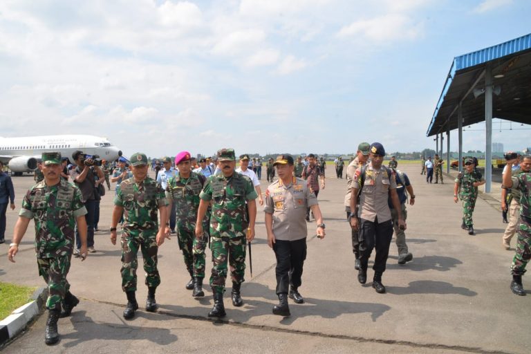 Forkompinda Sumut Sambut Kunker Panglima TNI dan Kapolri di Medan