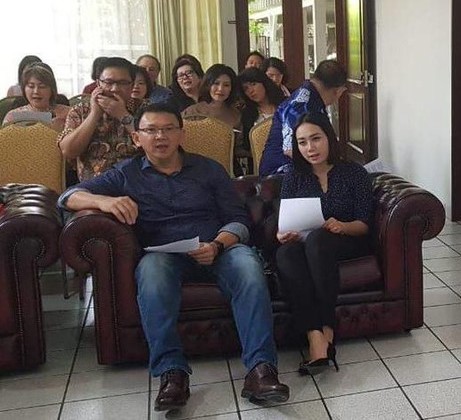 Ahok Bebas Nyanyi Bareng Sama Bripda Puput Calon Isteri