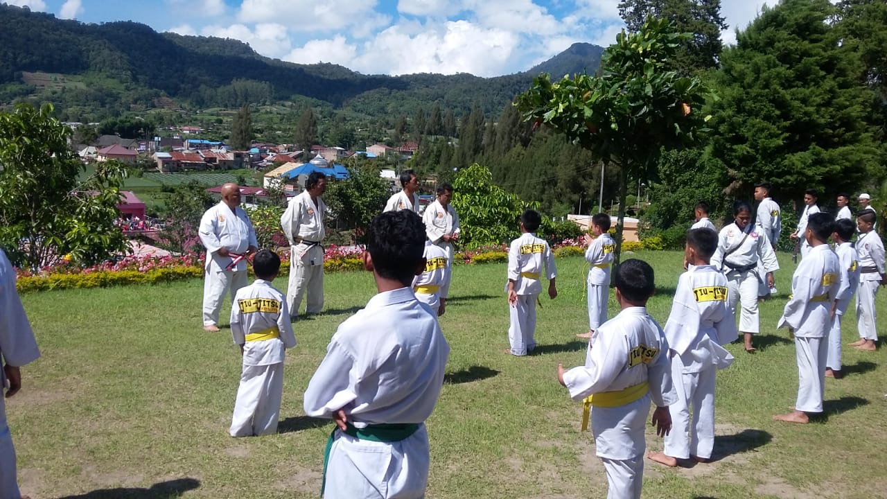 Dojo Ju Jitsu PDAM Tirtanadi Lakukan Gashuku Melatih Fisik