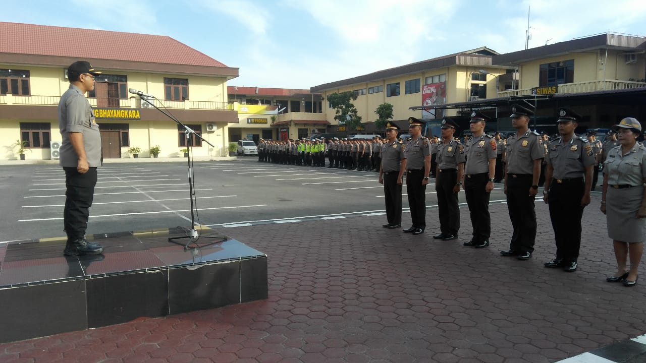 154 Personel Jajajaran Polrestabes Medan Naik Pangkat