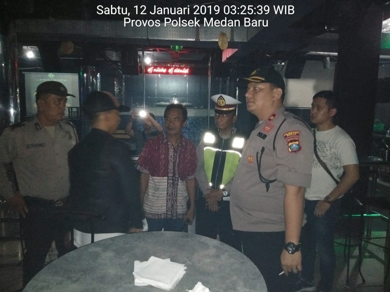 Langgar Jam Oprasional, Polsek Medan Baru Tertibkan Diskotik LG dan Super