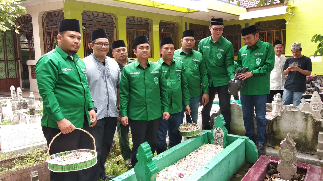 Ziarahi Makam Pendiri Alwasliyah, Tuan H Arsyad Thalib Lubis Layak menjadi Pahlawan Nasional