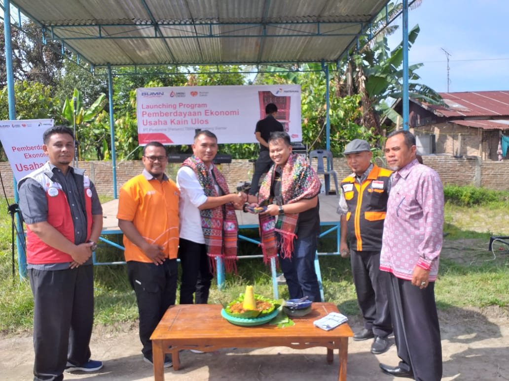 PT Pertamina dan Rumah Zakat Launcing Ulos/Hiou