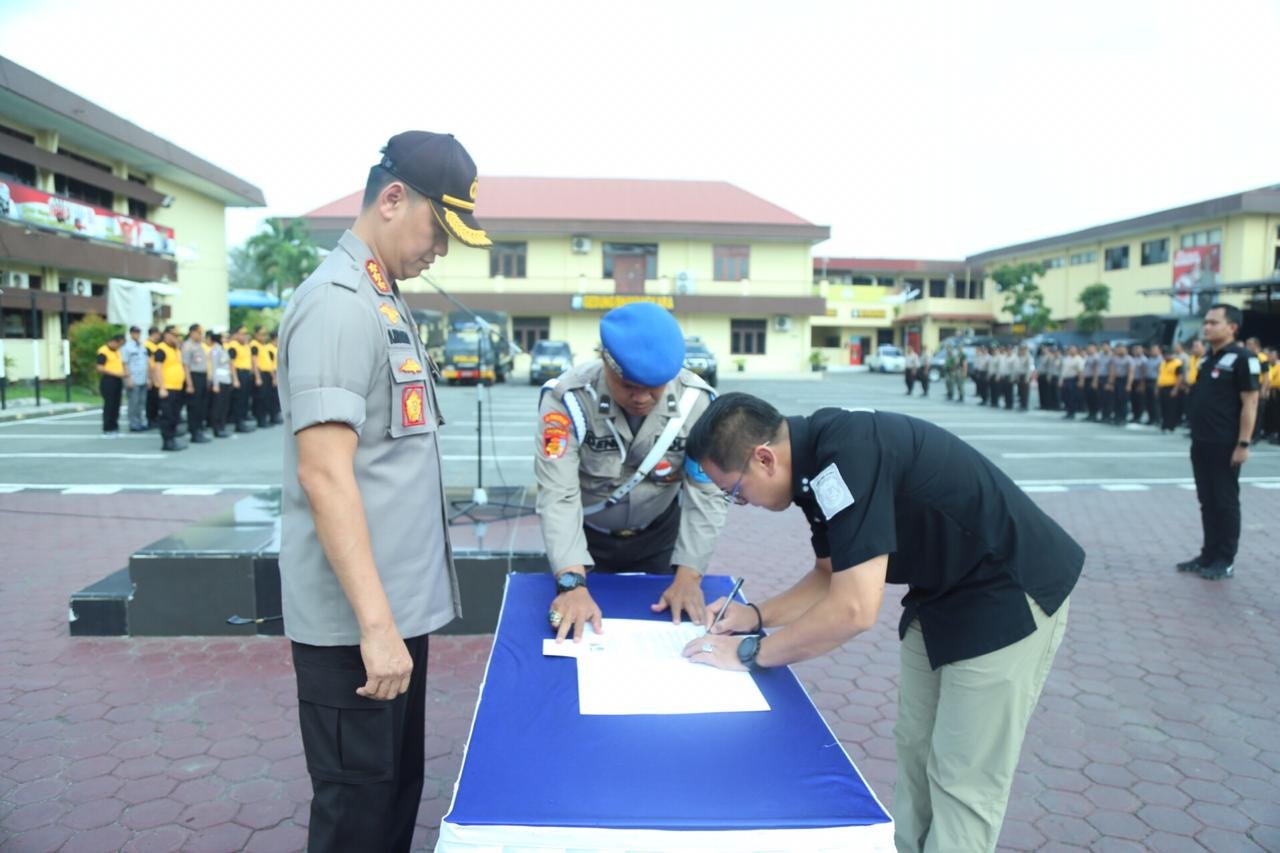 Kombes Pol Dadang Hartanto Ajak Masyarakat dan Personel Berprilaku Bersih