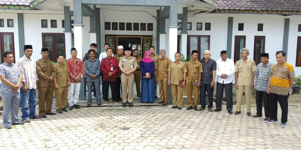 Rombongan Kementerian Desa Tertinggal Sambangi Kampung Agusen