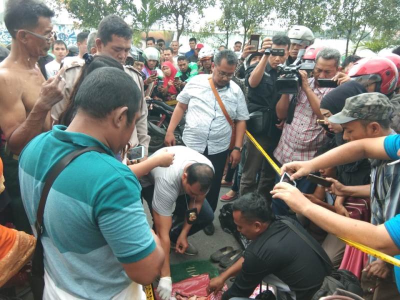 Polsek Medan Baru Evakuasi Orok Bayi Berjenis Kelamin Perempuan