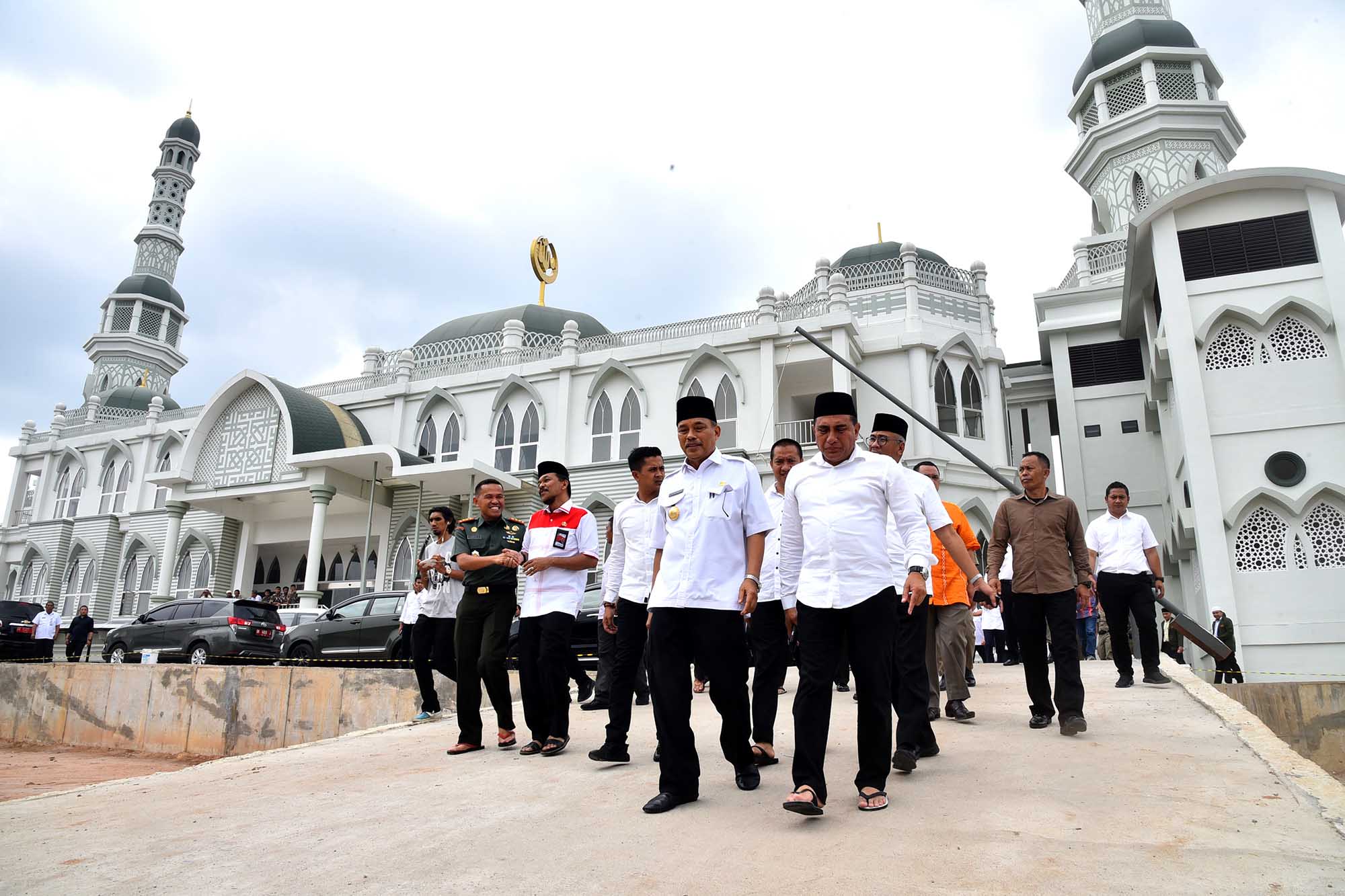 Gubsu Edy Resmikan Masjid Agung Tebing Tinggi Berbiaya Rp 64 Miliar