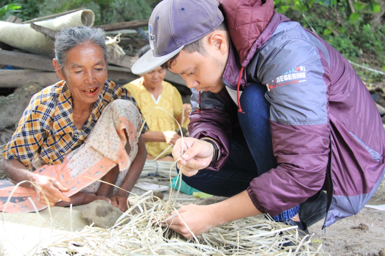 Telkomsel Dukung Digitalisasi di Desa Simanindo