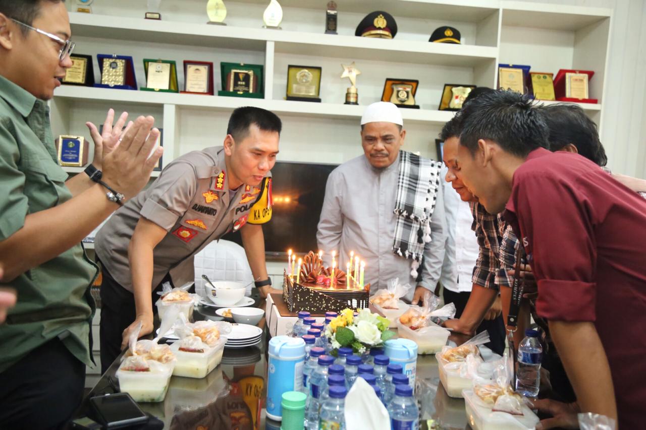 Kapolrestabes Medan Rayakan HPN 2019 Bersama Media Elektronik