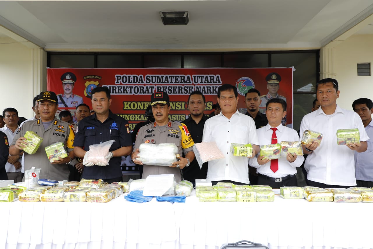 Polda Sumut Ungkap Penyelundupan Narkotika Asal Malaysia, Kurir dan 40 Kg Shabu Serta 10 Ribu Ekstasi Diamankan