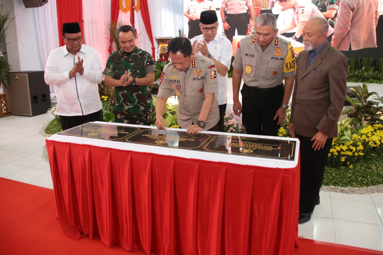 Resmikan Berbagai Bangunan di Polda Aceh, Kapolri : Keamanan Menjadi Nikmat Terpenting dan Modal Bagi Rakyat Aceh