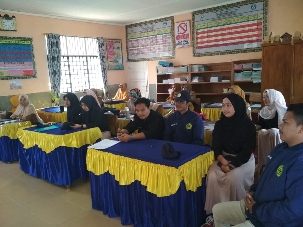 Mahasiswa Stihmat Aceh Tengah Solusisasi Guru SD Tentang Hukum