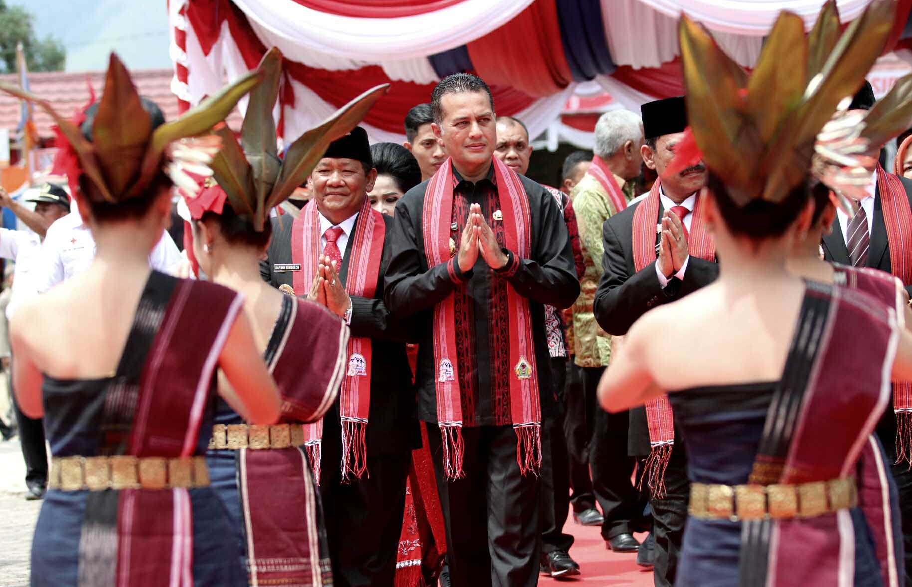 Wagub Buka Perayaan Hari Jadi ke-1 Kabupaten Samosir, Kekompakan Bupati dan Wakilnya Kunci Keberhasilan Daerah