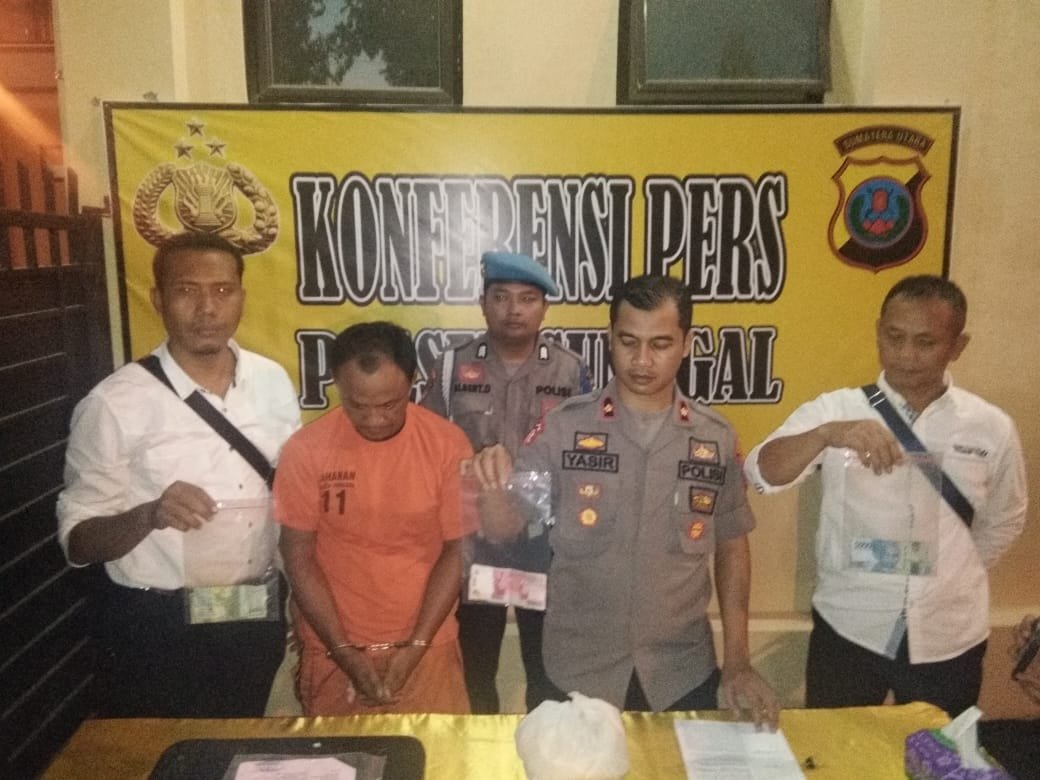 Buat Upal, Supir Travel Digulung Polisi