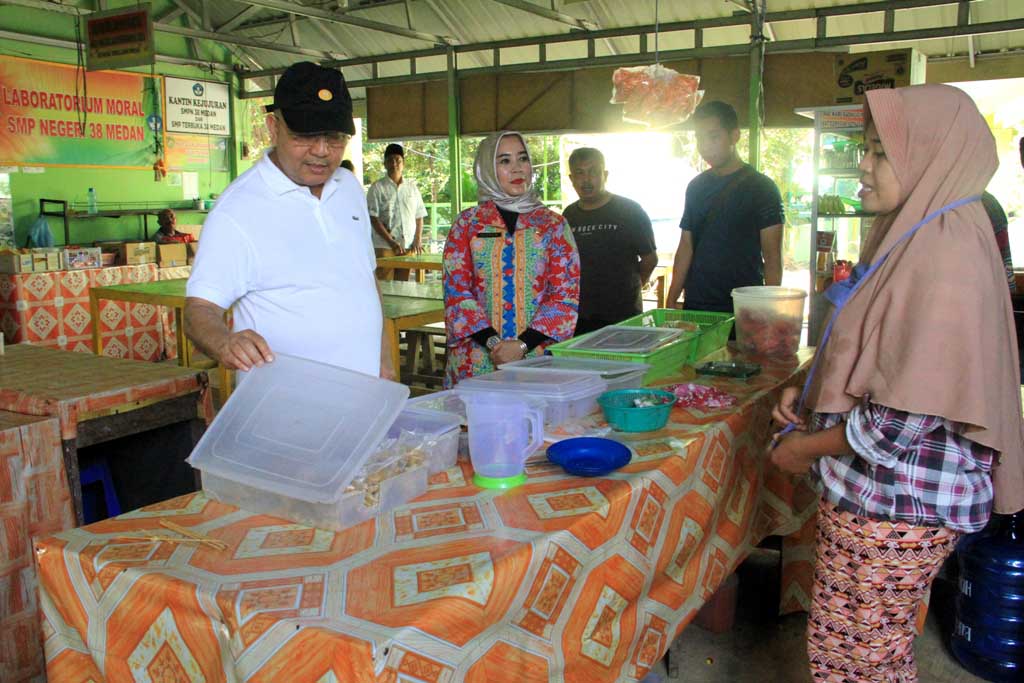 Tinjau SMP Negeri 38 Medan,Ini Kata Wali Kota