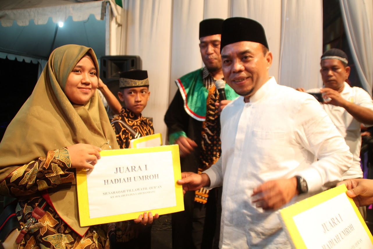 Plt Bupati Labuhanbatu Berikan 10 Hadiah Umroh Kepada Juara I MTQ dan FSQ