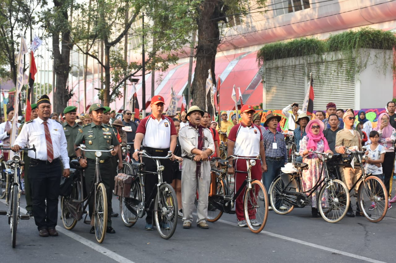 Pawai Sepeda Ontel Hingga Sepeda Hias Ramaikan Aksi Donor Darah Polda Sumut