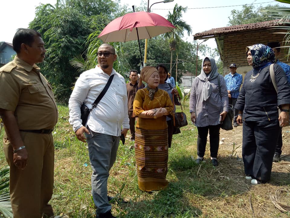 Istri Kajagung RI dan Warga Kp Mandailing akan Tanam Pohon dan Bersih Sampah
