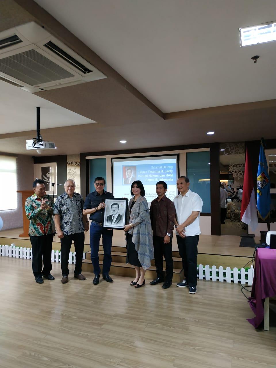 Menkumham Dorong Unpri Jadi PT Tingkatkan SDM