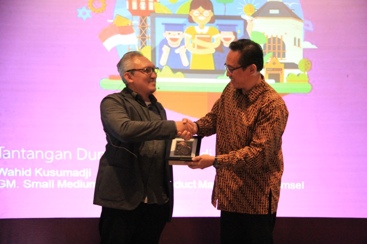 Dedikasi Pendidikan Indonesia, Telkomsel Gandeng Microsoft Garap Program Edukasi di Area Sumatera