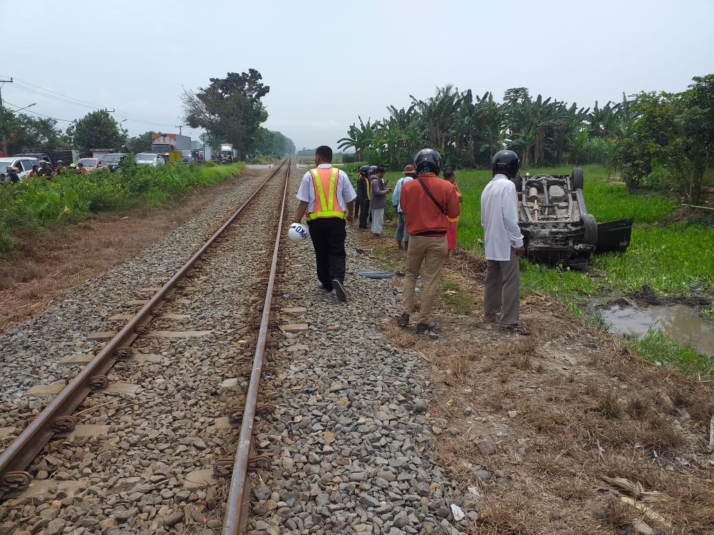Tabrakan Maut di Perbaungan KA Kontra Mobil Avanza Satu Orang Tewas