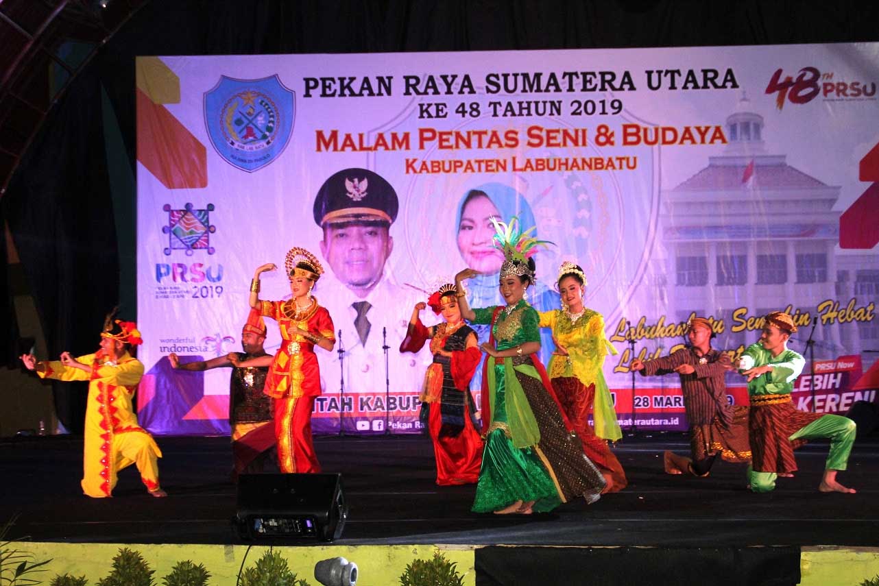 Tari Pesta Panen Meriahkan Malam Pentas Seni & Budaya Kabupaten Labuhanbatu