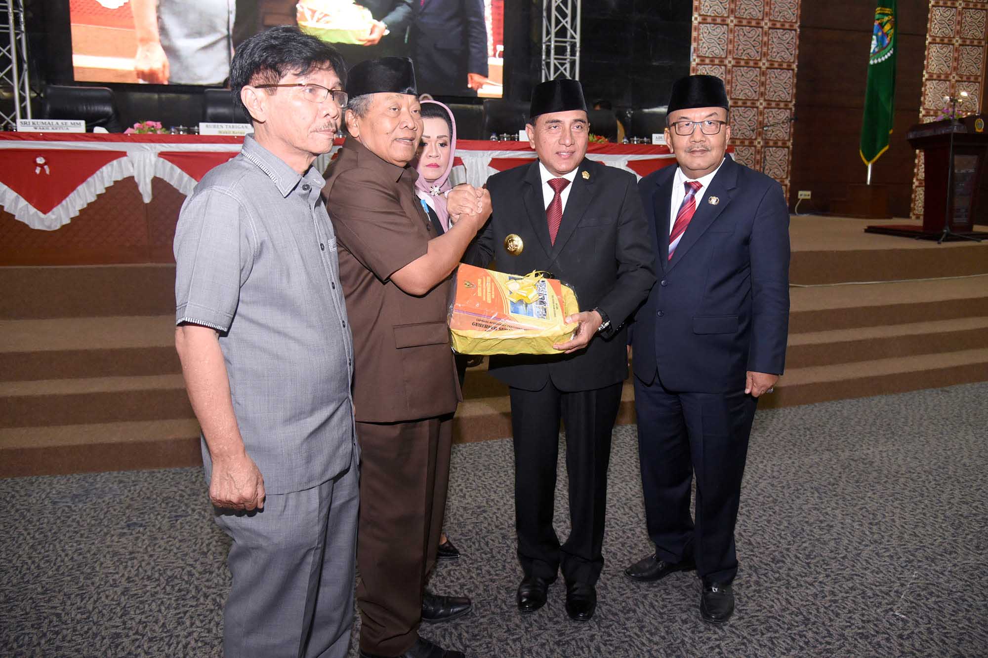 Gubernur Edy Rahmayadi Sampaikan LKPJ 2018,Sejumlah Peningkatan Berhasil Dicapai