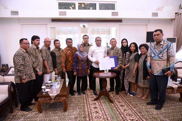 Gubernur dan REI SumutTandatangani MoU Penyaluran Dana CSR