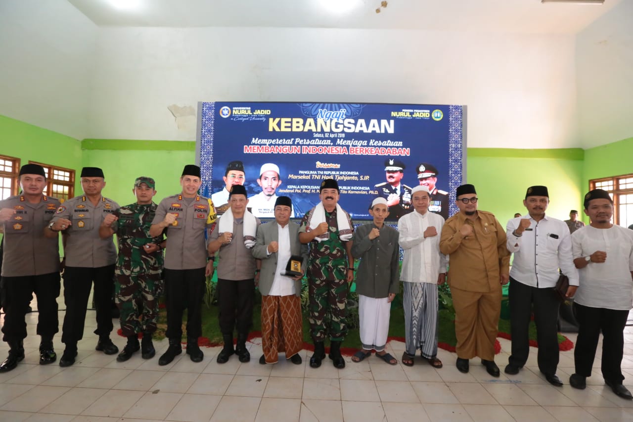Kapolri dan Panglima TNI Menghadiri Ngaji Kebangsaan di Pondok Pesantren Nurul Jadid Probolinggo
