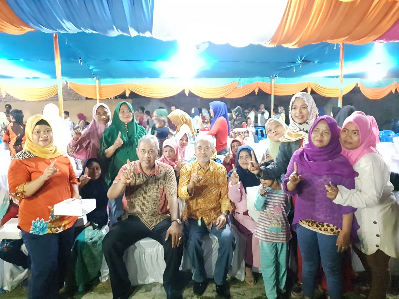 Kodrat Shah Silahturahmi Dengan Masyarakat Ladang Bambu