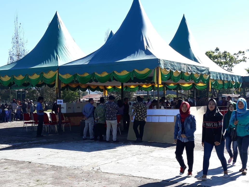 KPU PAKPAK BHARAT GELAR SIMULASI PEMUNGUTAN SUARA DI TPS