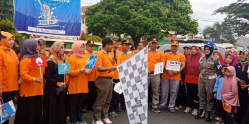 Sekda Kota Solok Lepas Peserta Jalan Sehat Bulan Bhakti K3