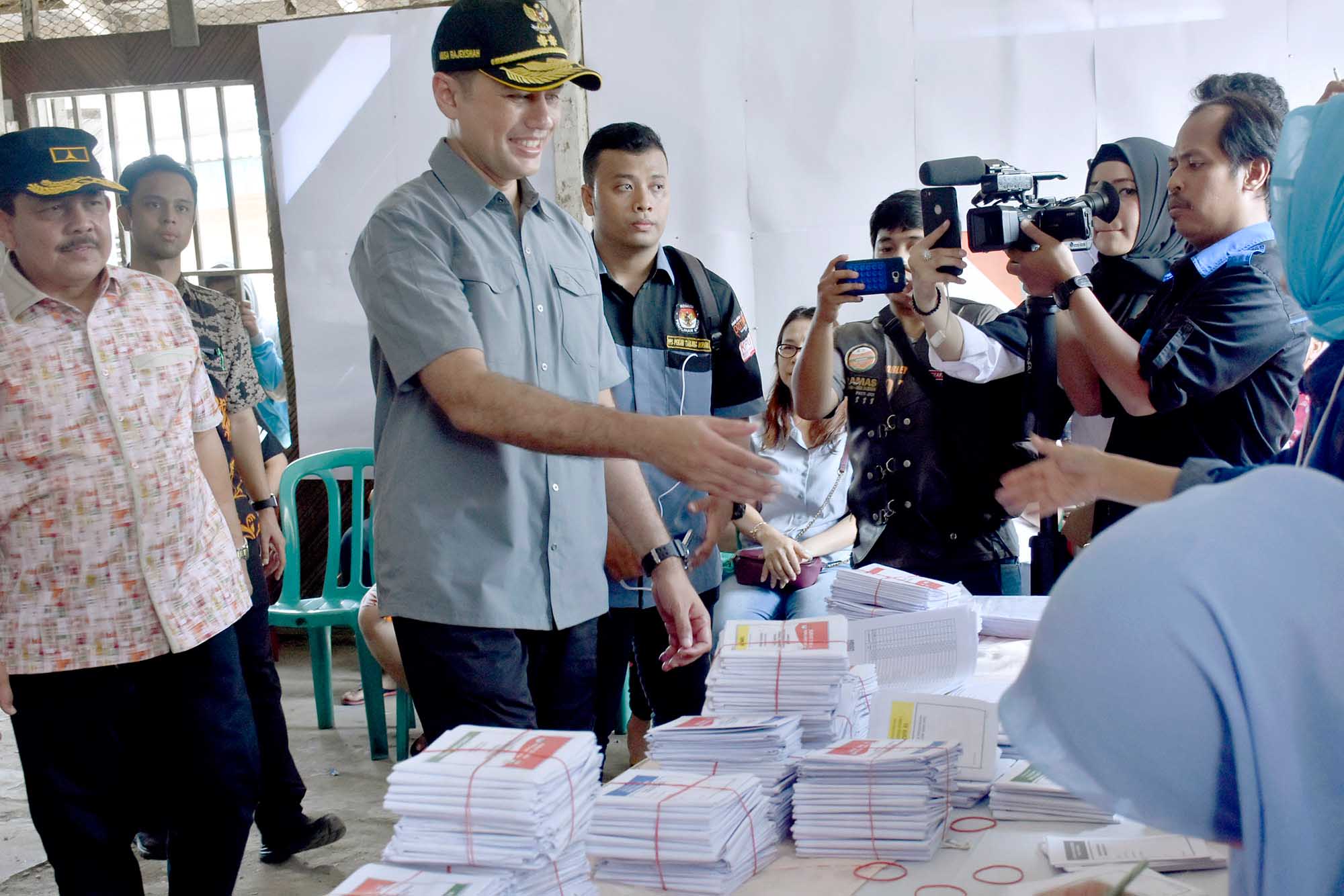Tinjau Pemilu Serentak di Medan dan Deliserdang,  Wagub : Sampai Saat Ini Tidak Ditemukan Kendala
