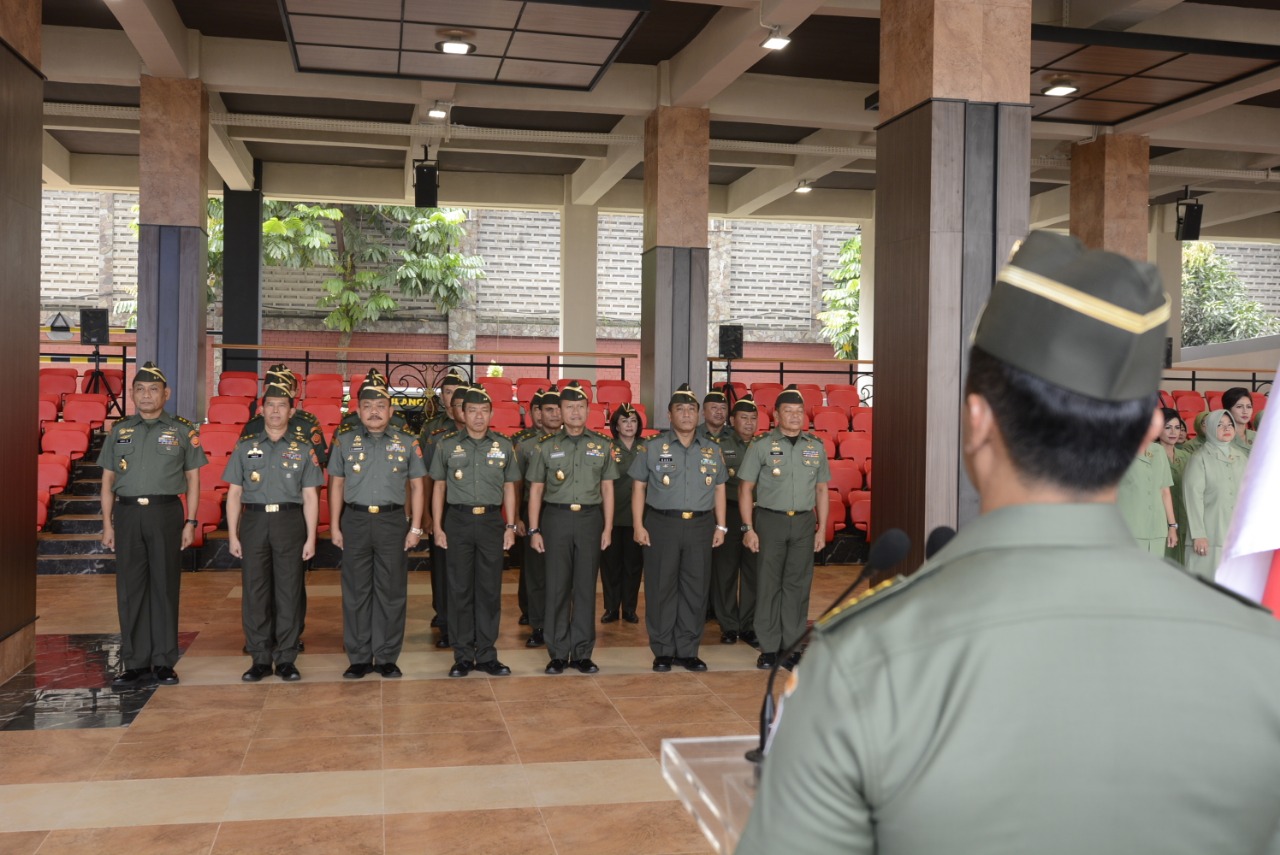 20 Perwira Tinggi TNI AD yang Naik Pangkat