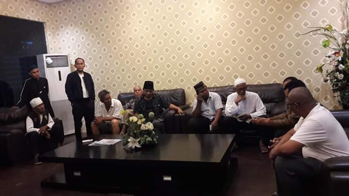 Usai Tarawih, Jamaah Masjid Geruduk Kantor PLN Sumut