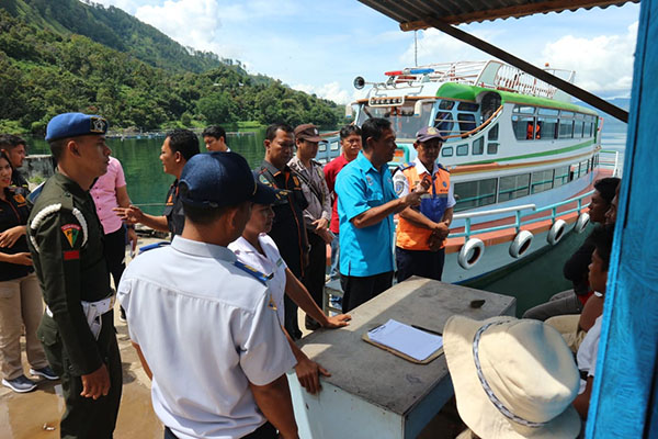 Jelang Idul Fitri 1440 H Tim Gabungan Simalungun Tes Urine Nakhoda dan Kru Kapal Dermaga Tigaras