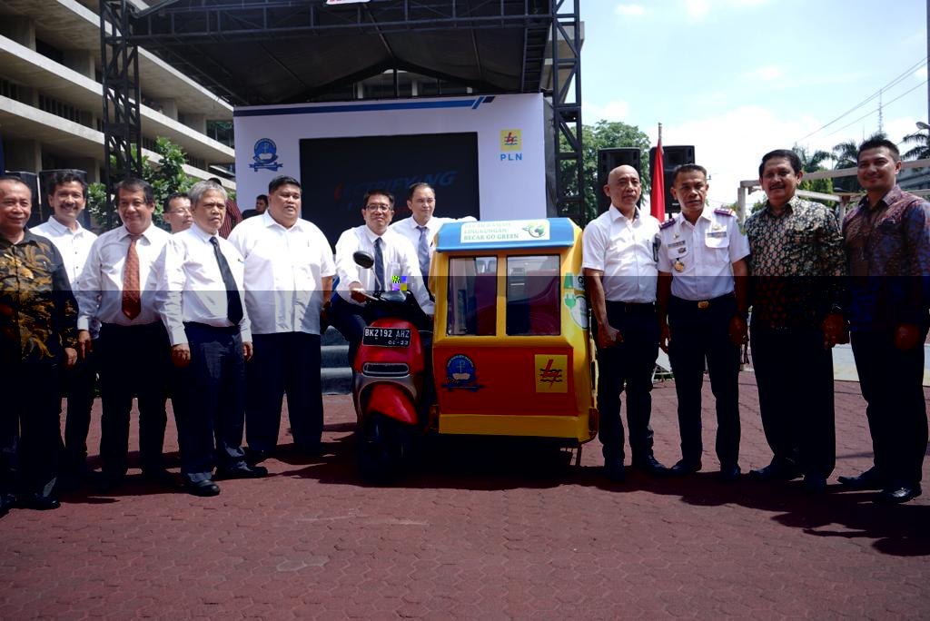 PLN Sumut Luncurkan Becak Motor Listrik Mengurangi Konsumsi BBM di Medan
