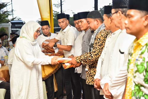Safari Ramadan ke Labuhanbatu Utara,  Sabrina Ajak Masyarakat Jadikan Ramadan Ajang Silaturahmi