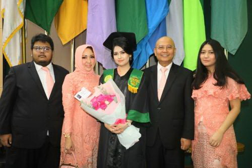 Wali Kota Medan dan Ketua TP PKK Kota Medan Hadiri Wisuda Mahasiswa USU