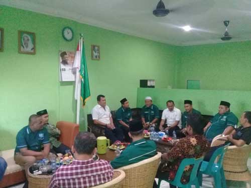 Bertandang ke Kantor NU Medan, Burhanuddin : 