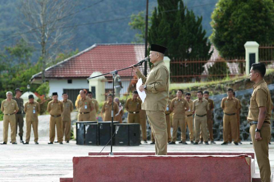 HARI PERTAMA KERJA PASCA LIBUR LEBARAN 97,5 PERSEN PNS PAKPAK BHARAT HADIR