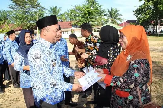 Plt Bupati Labuhanbatu Ingatkan ASN Untuk Disiplin dan Menghimbau Masyarakat Agar Waspada Terhadap Bencana