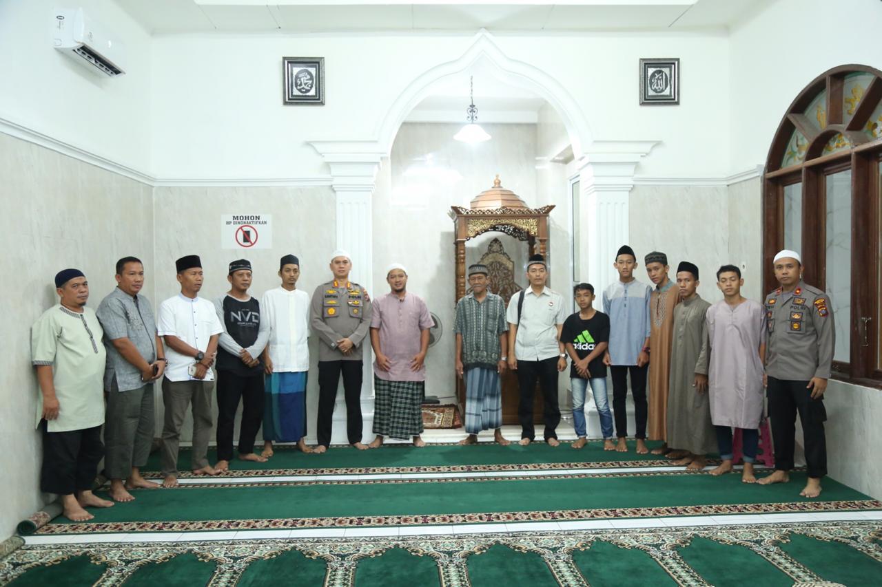 Kapolrestabes Medan : Sholat Subuh Berjamaah, Program Menjadikam Polisi yang Amanah