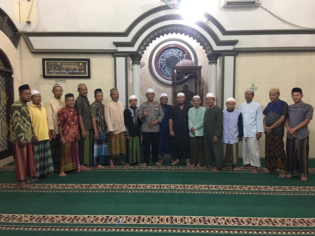 Giat Menyapa Subuh, Kapolsek Percut Seituan Serukan Kamtibmas Tetap Kondusif