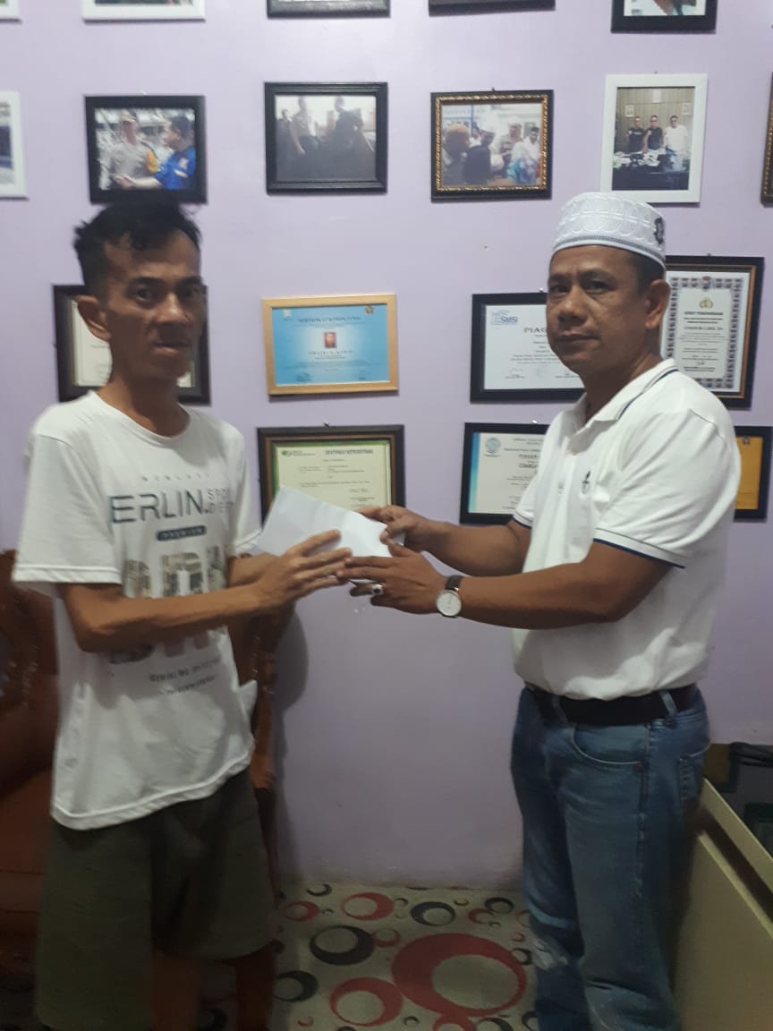 Ketua Pewarta Polrestabes Beri Bantuan Kepada Mantan Wartawan Medan Pos Menderita Sakit
