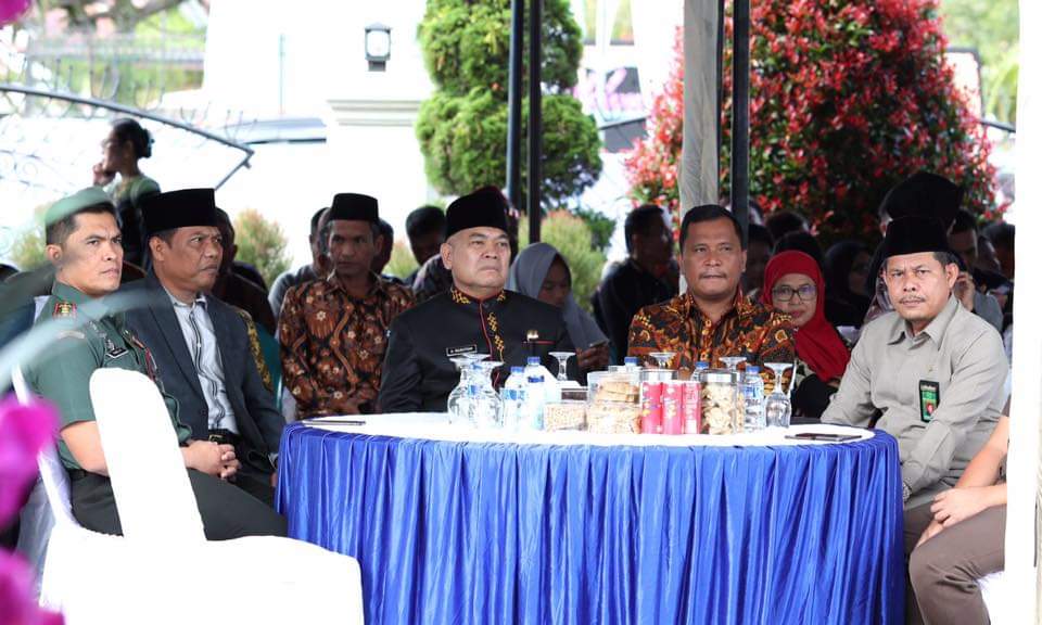 PEMKAB PAKPAK BHARAT GERAR HALAL- BIHALAL DI PENDOPO SALAK