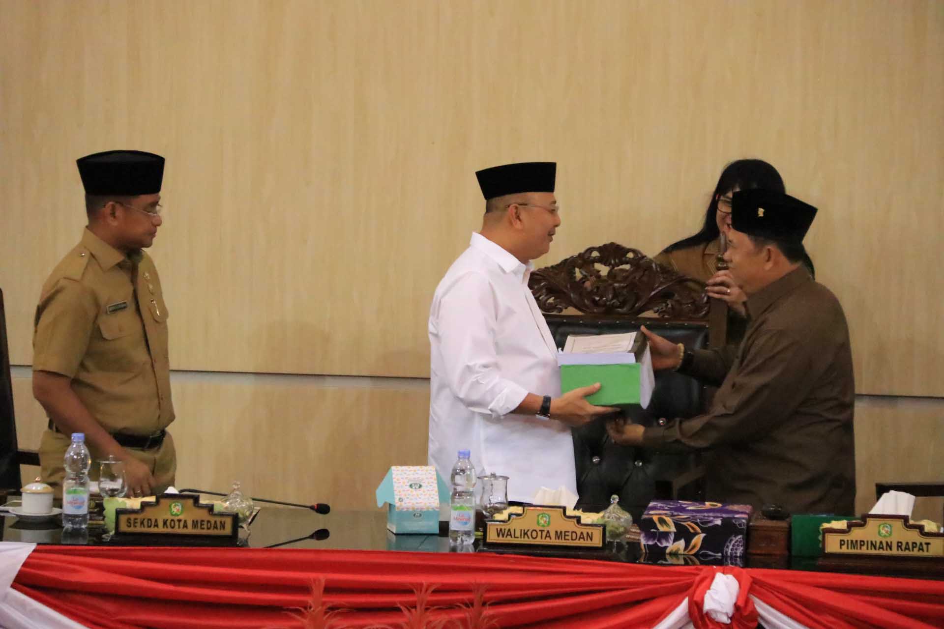 Walikota Medan Sampaikan LPJ ke DPRD, Dzulmi Eldin Akui SILPA Rp 67,31 M