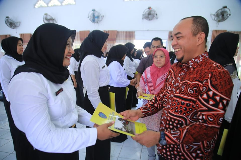 30 Orang Dokter dan Bidan PTT Telah Terima SK CPNS