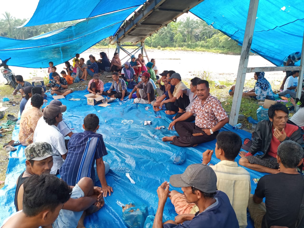 Difasilitasi Seratusan Warga Dusun, Ngemat Ginting Jalin Silaturahim